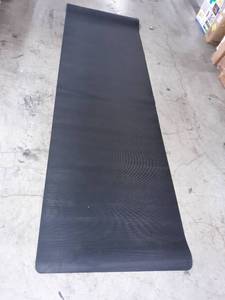 lot 65152 image: Black non slip 3 meters Rubber Area Rug