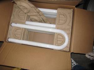 lot 1609 image: GE COOL WHITE U-SHAPED 6 FLUORESCENT 40W LIGHT BULBS, F40T12CX41 U6 (4 pk)