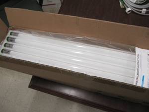 lot 1610 image: NEW Lot of 15 WEN 4FT LED T8 Tube Light 18W FROSTED  Ballast Bypass 6500CCT