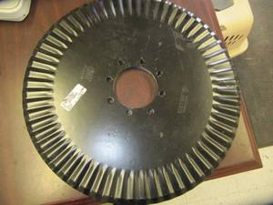 lot 1528 image:  LOT OF 3 NEW JOHN DEERE 5FT750014 - Disk Colter - RIPPLE 20 Coulter Blade - 8 BOLT   12 in Bolt Holes Approx 4 In Center Hole