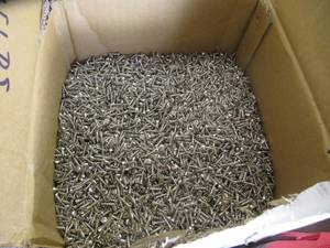 lot 1575 image: APPROX 20,000 # 6 -12X58 OVAL HEAD, PHILLIP RECESS FULLY DEEP THREAD NICKEL PLATED SCREWS-NEW