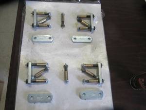 lot 1542 image: NEW MORryde UO12-023 Heavy Duty Leaf Spring Shackle KIT