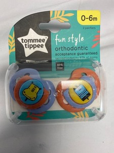 lot 4066 image: Tommee Tippee Closer to Nature Fun Pacifier, 0-6 Months, 2 Count ,Colors May Vary