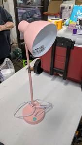 lot 62064 image: Pink Desk Lamp