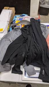 lot 62137 image: Kids Long sleeve shirts