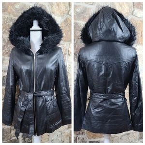 lot 112 image: Wilson Leather Womens Coat XL