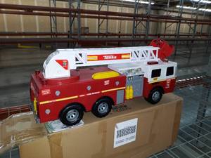 lot 59634 image: Tonka Spartans Fire Engine