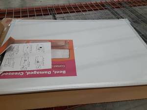 lot 59698 image: dry erase board