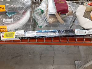 lot 59761 image: Bosch windshield wiper blade