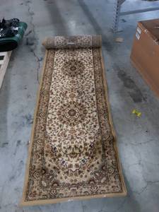lot 65408 image: Bellagio Traditional Long Rug