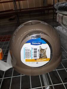 lot 65444 image: Petmate Liter Box Lid