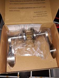 lot 65476 image: Berlin Modisch Privacy Lever Door Handle Thumb Turn Lock On The Inside