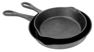 lot 5704 image: Two Piece Bayou Classic Cast Iron Skillets