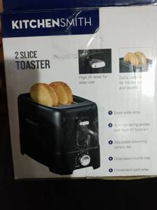lot 68193 image: Kitchensmith By Bella 2 Slice Toaster