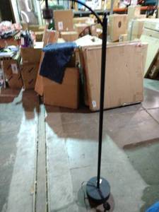 lot 68211 image: Black Floor Lamp
