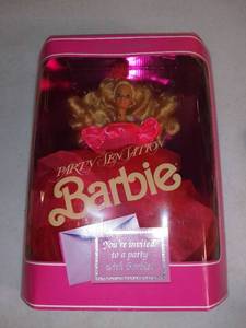 lot 4899 image: 1990 Party Sensation Barbie