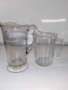 lot 4955 image: Nice Lot Of 2 Vintage Pitchers In Excellent Condition