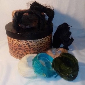 lot 5982 image: Lot of 8 Vintage Pill Box Fasinaters with Hat Box