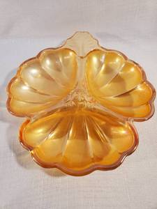 lot 5991 image: Leafstyle 3 Sectioned Tangerine Colored Dish