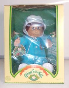 lot 6985 image: Vintage Cabbage Patch Kids Doll in Box 1984