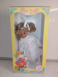 lot 6991 image: Zanini and Zambelli Soft Dolls Ombretta