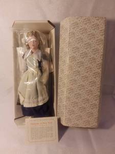 lot 7976 image: Franklin Heirloom Dolls Deborah of New York