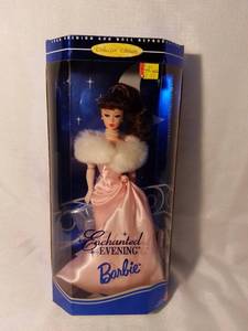 lot 7984 image: Enchanted Evening� Barbie� Doll 1995