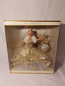 lot 7989 image: Celebration Barbie Special Edition 2000 New Years Holiday Doll