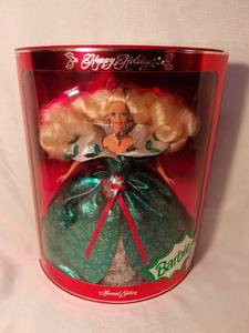 lot 7998 image: 1995 Happy Holidays Barbie Special Edition Doll