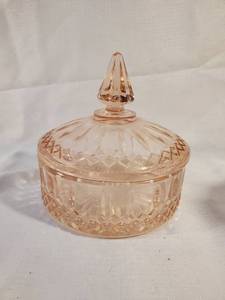lot 9909 image: Pretty Pink Depression Glass Candy Dish w Lid Princess Diamond Pattern