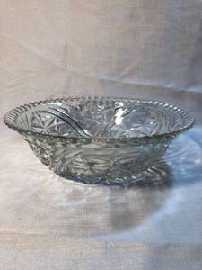 lot 9924 image: Glass Etched Serving Bowl Location Shelf 5