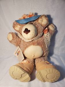 lot 9939 image: Furskins Bear Hattie Furskin an Xavier Roberts Original Story Boom Attached