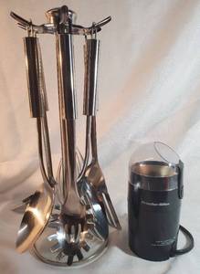 lot 9946 image: Proctor Silex Coffee Bean Grinder with 6 Kitchen Utensils with Stand. Tested and Working