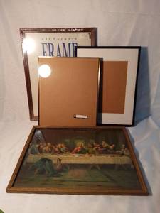 lot 9950 image: Lot of 4 Frames of Various Sizes