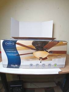 lot 23 image: Harbor Breeze Bronze Finish Ceiling fan 52in NO GLOBE