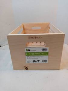 lot 55 image: Large Pine Crate