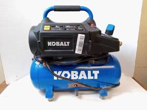 lot 221 image: Kobalt 3gal Single Stage Portable Stage Hot Dog Air Compressor