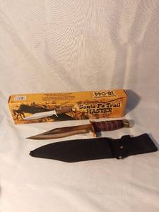 lot 1466 image: Santa Fe Trail Master 18-044 by Frost Cutlery Stainless Steel Knife with Leather Handle