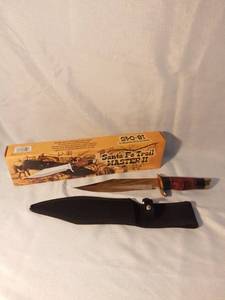 lot 1467 image: Santa Fe Trail Master II 18-045 by Frost Cutlery Stainless Steel Knife with Nylon Sheath