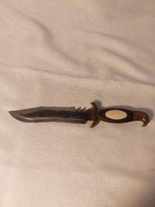 lot 1474 image: Stainless Steel Fishing Knife with Eagle Head Pommel Made in China
