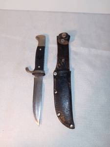 lot 1485 image: Laminated Steel Knife Made in Mora Sweden with Leather Sheath