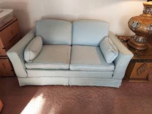 lot 6003 image: Blue Loveseat