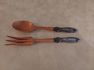 lot 6010 image: Salad Fork and Spoon with Sterling Handles