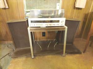 lot 6054 image: Montgomery Wards Stereo with Speakers and Cart