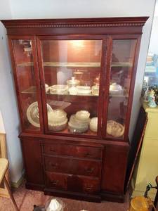 lot 6068 image: Lighted China Cabinet - Contents Not Included