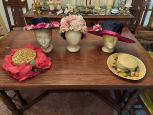 lot 6080 image: 5 Ladies Hats