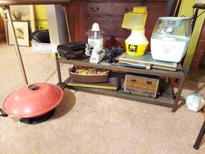 lot 6300 image: Assorted Small Kitchen Appliances