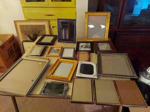 lot 6301 image: Assorted Picture Frames