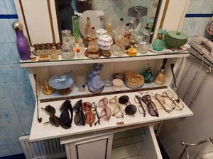 lot 6303 image: Perfume Bottles, Ring Holder and Scale
