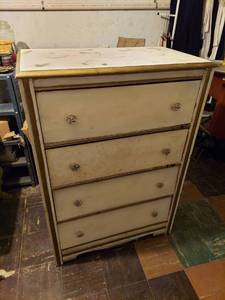 lot 6315 image: Chest of Drawers - in Basement